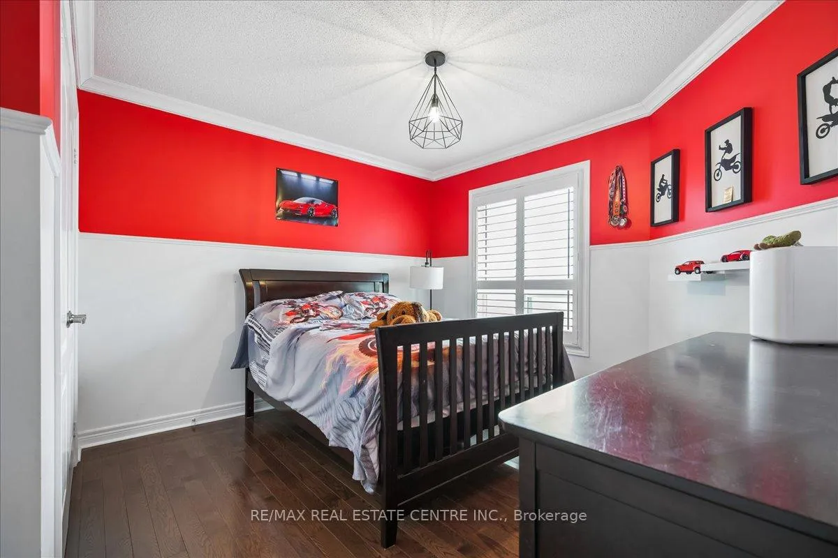 Photo 20 of 33 Paula Court, Orangeville — HOMEH
