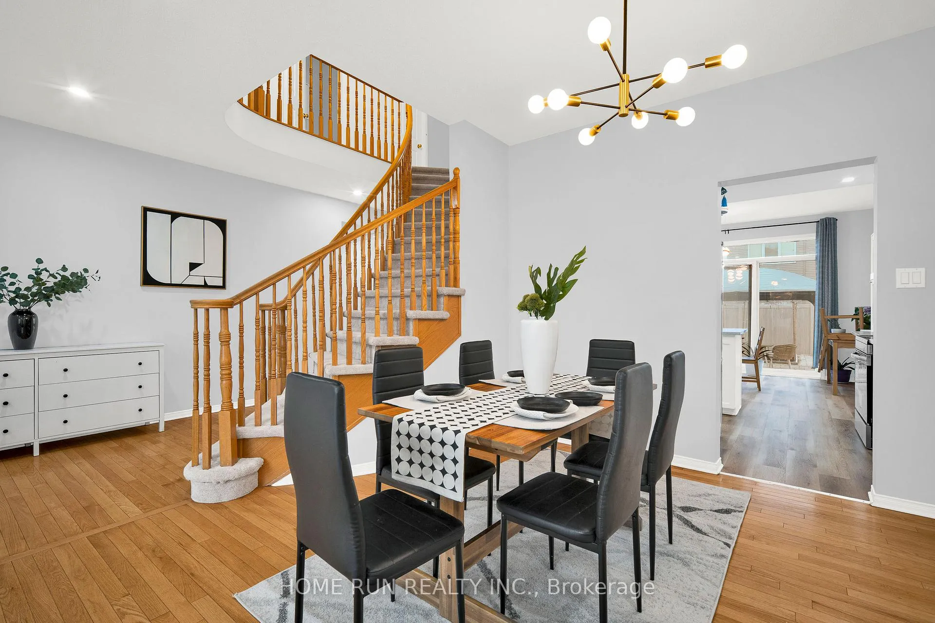 Photo 8 of 10 Pavona Street, Ottawa, Barrhaven East — HOMEH