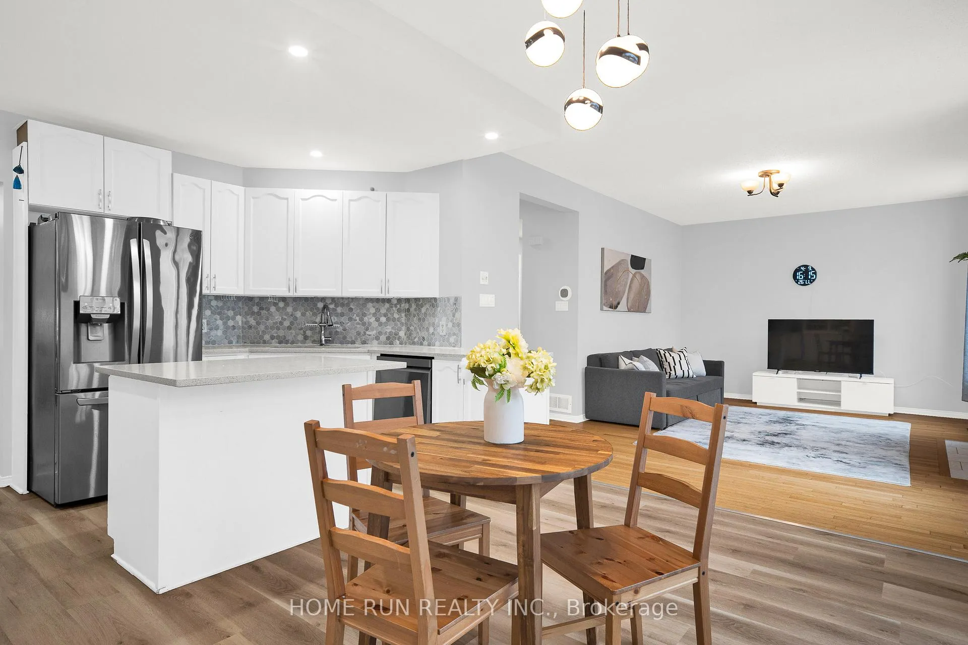 Photo 20 of 10 Pavona Street, Ottawa, Barrhaven East — HOMEH