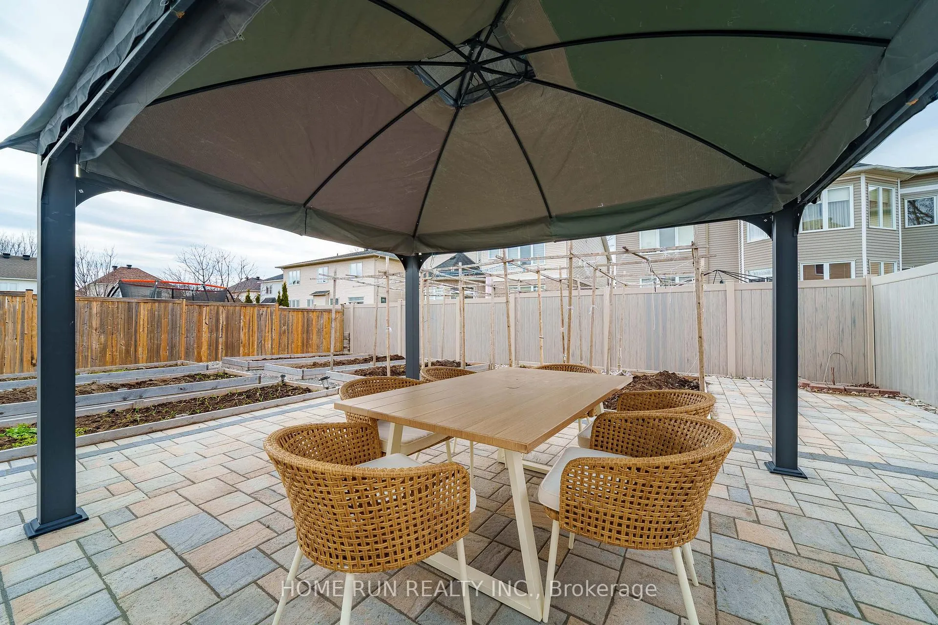Photo 42 of 10 Pavona Street, Ottawa, Barrhaven East — HOMEH