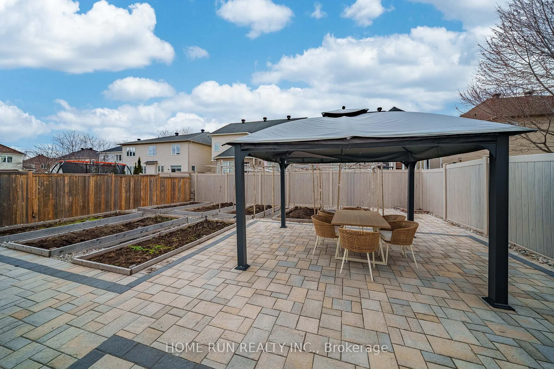Photo 44 of 10 Pavona Street, Ottawa, Barrhaven East — HOMEH