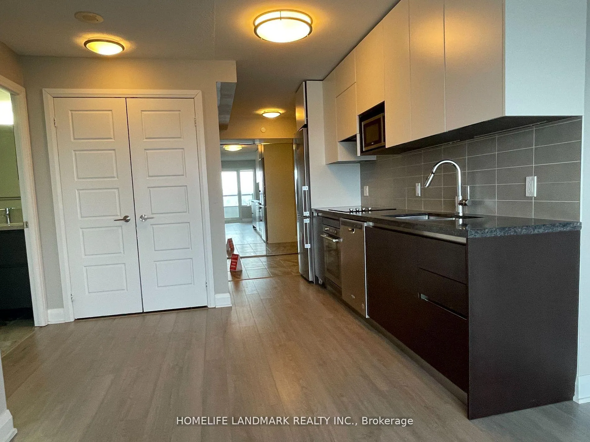 Photo 2 of Unit 1511, 15 Water Walk Drive E, Markham, Unionville — HOMEH