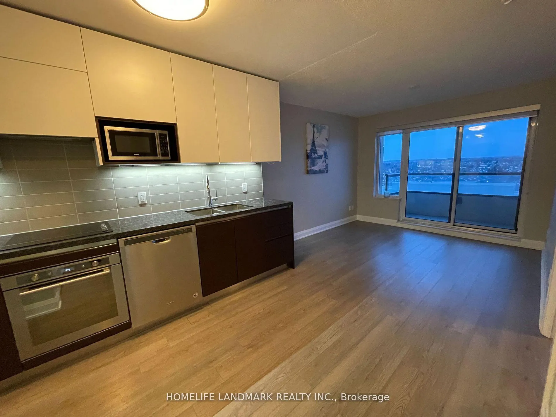 Photo 3 of Unit 1511, 15 Water Walk Drive E, Markham, Unionville — HOMEH