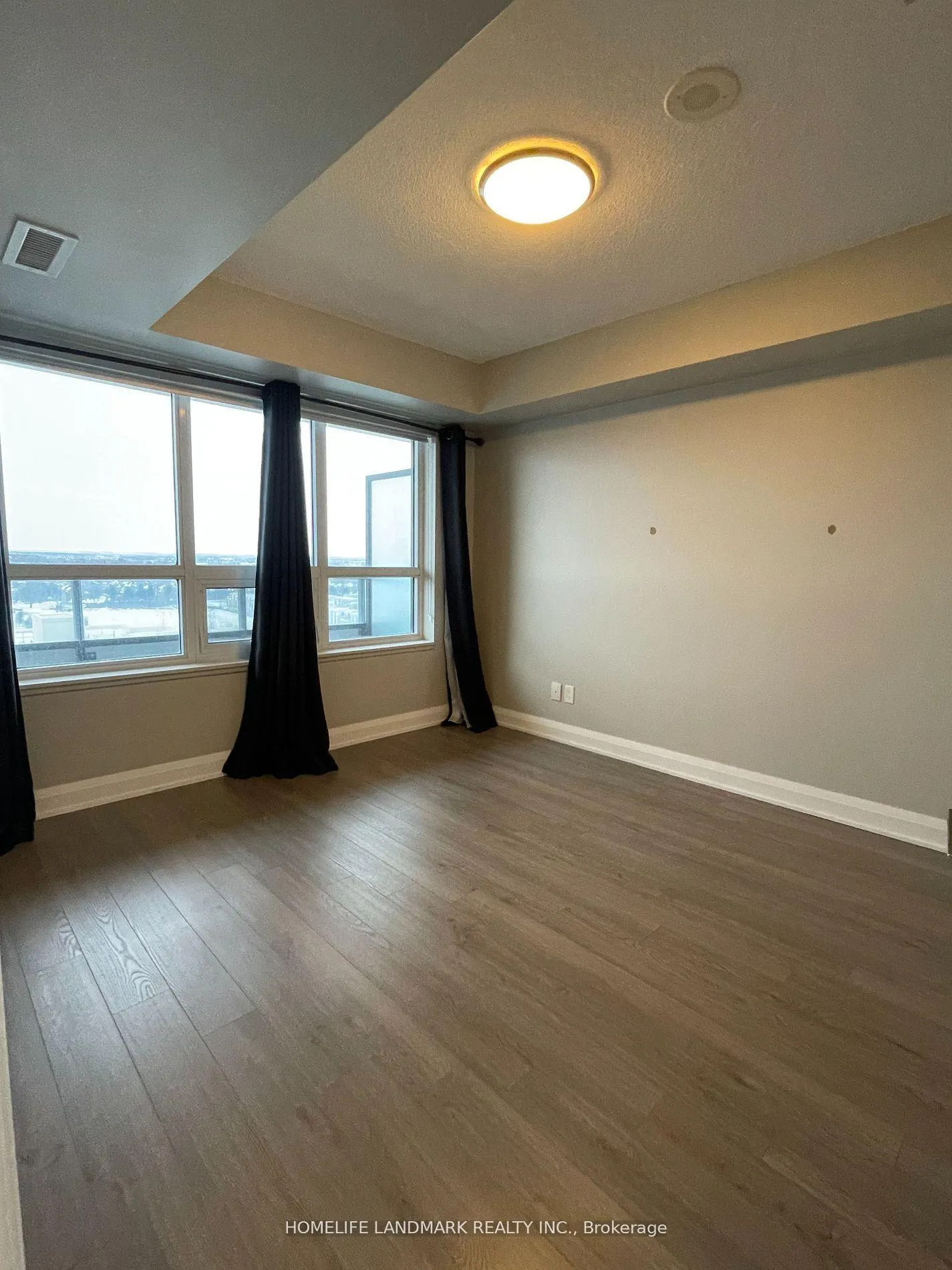 Photo 4 of Unit 1511, 15 Water Walk Drive E, Markham, Unionville — HOMEH
