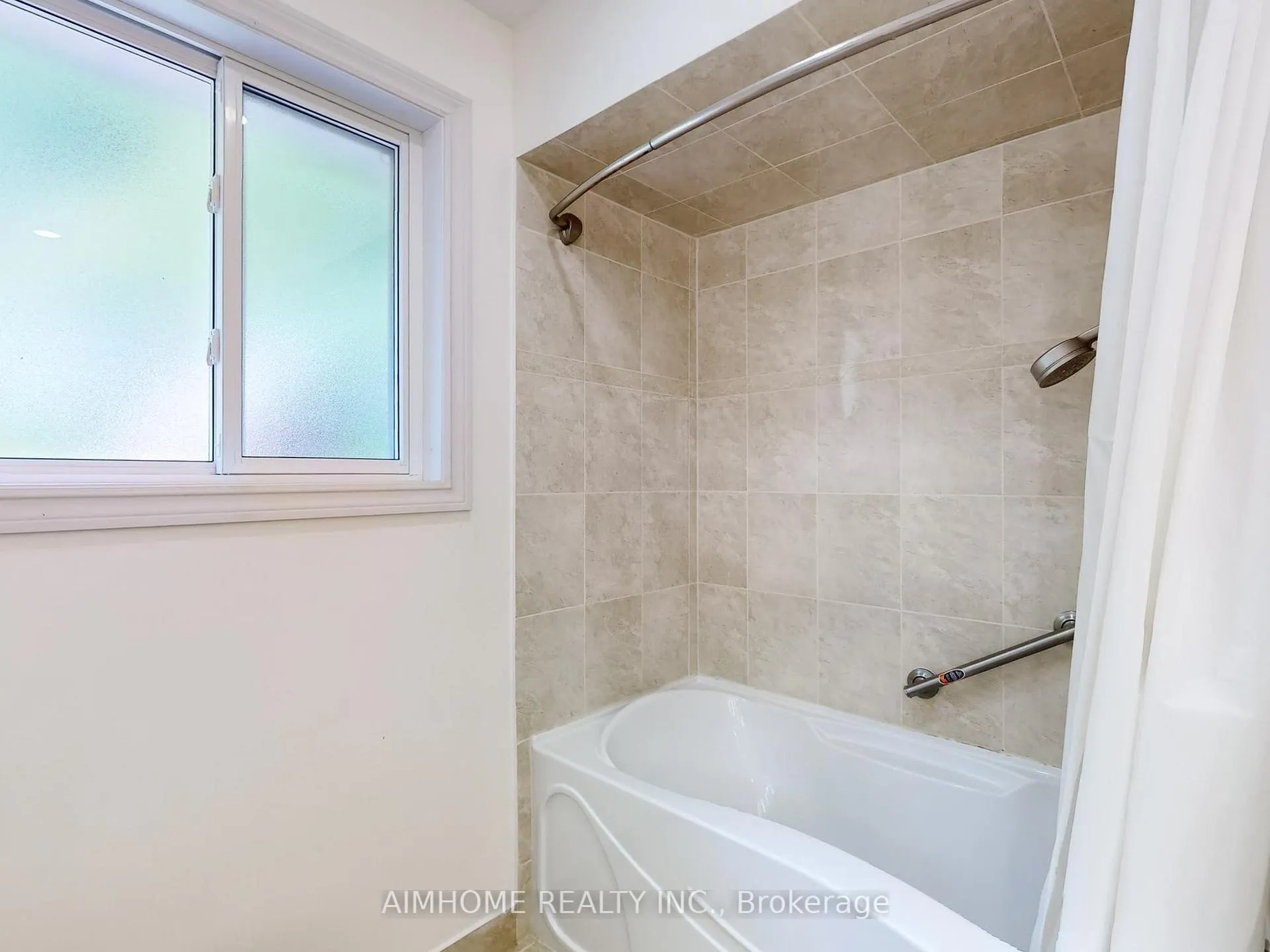 Photo 42 of 36 Liebeck Crescent, Markham, Unionville — HOMEH