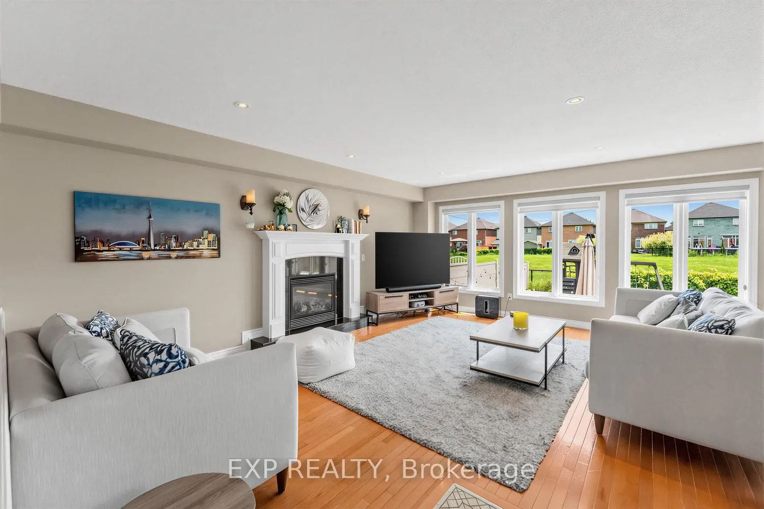 Photo 3 of 146 Fair Street, Hamilton, Meadowlands — HOMEH