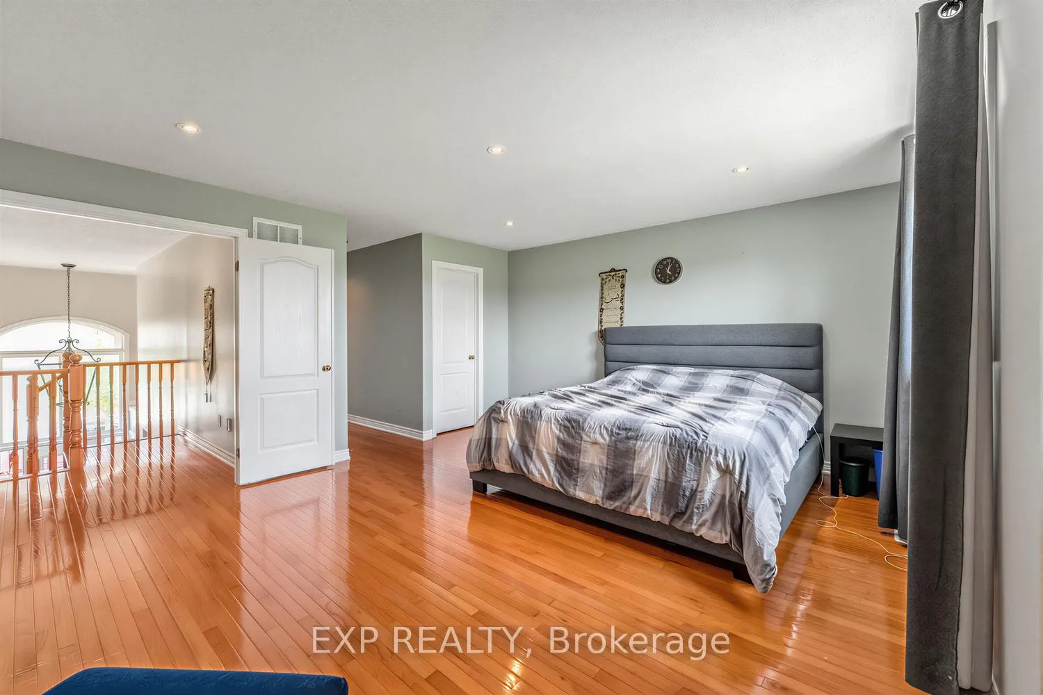 Photo 13 of 146 Fair Street, Hamilton, Meadowlands — HOMEH