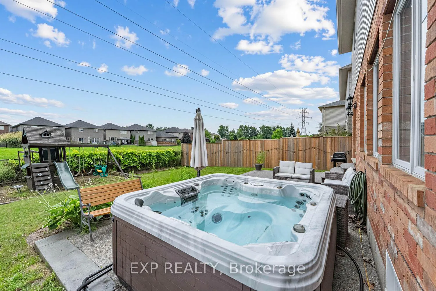 Photo 26 of 146 Fair Street, Hamilton, Meadowlands — HOMEH