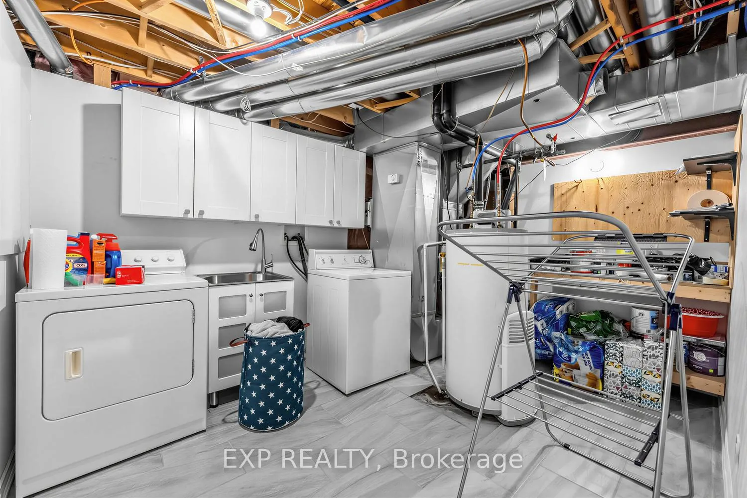 Photo 31 of 146 Fair Street, Hamilton, Meadowlands — HOMEH