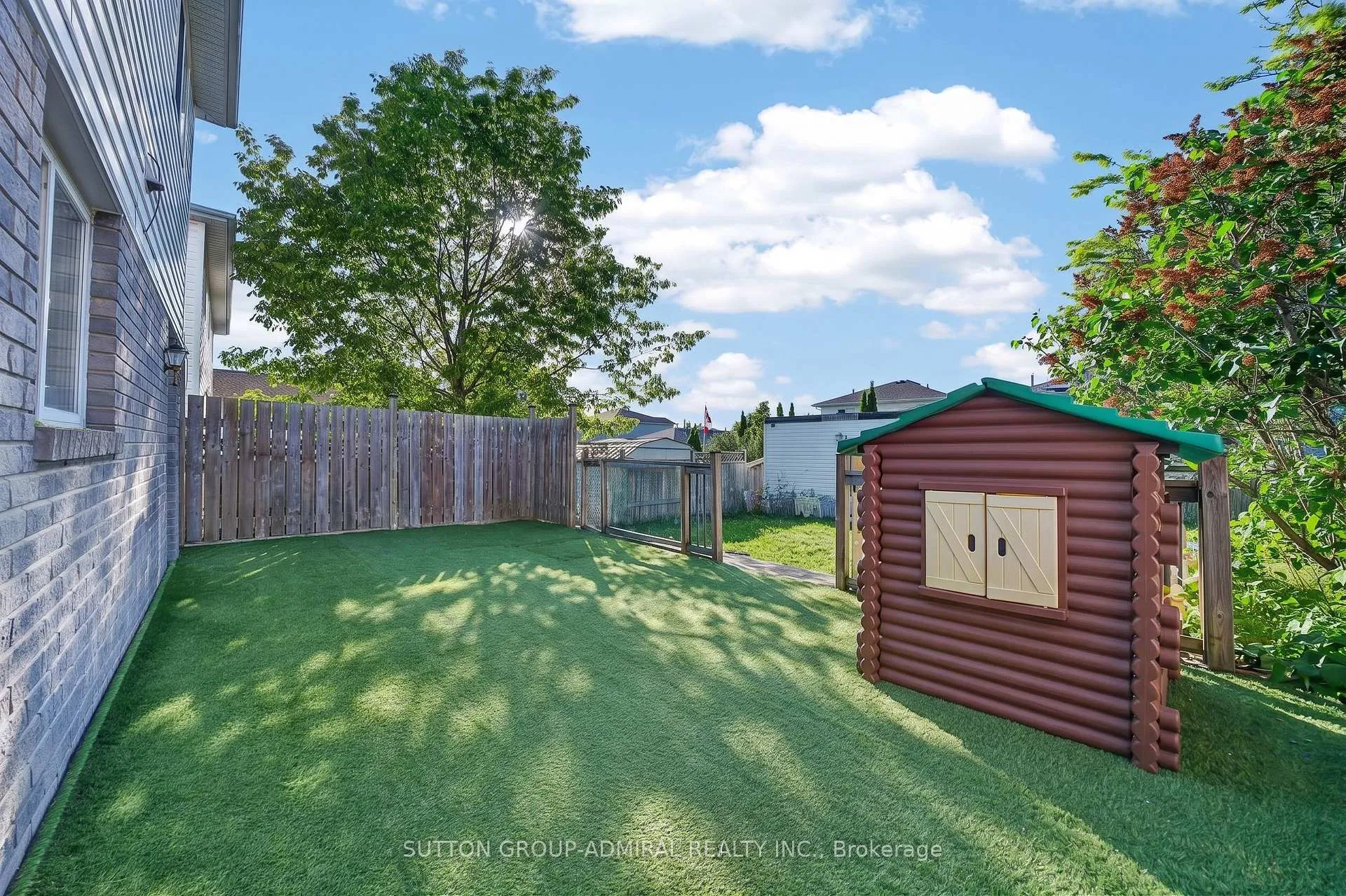 Photo 24 of 41 Whitehorn Crescent, Barrie, Holly — HOMEH