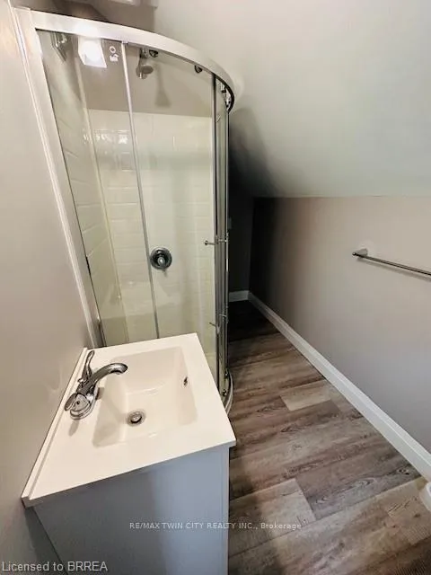Photo 2 of 111 Spring Street, Brantford, Holmedale — HOMEH