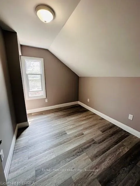 Photo 3 of 111 Spring Street, Brantford, Holmedale — HOMEH