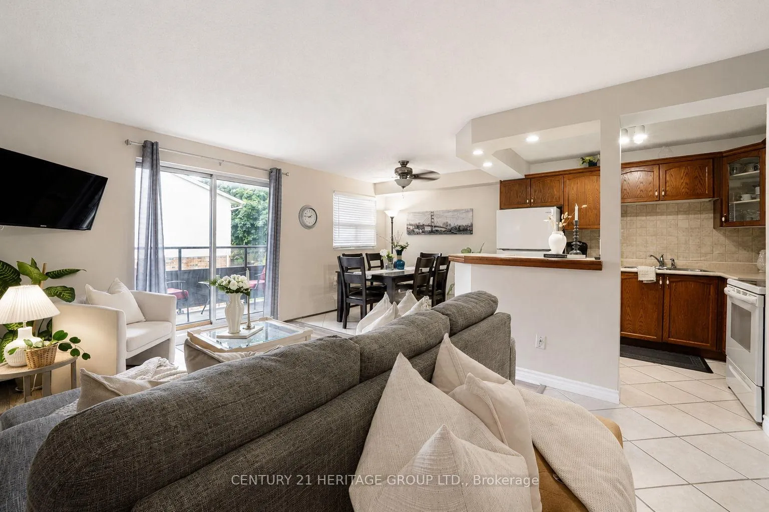 Photo 5 of Unit 203, 648 Grey Street, Brantford, Echo Place — HOMEH