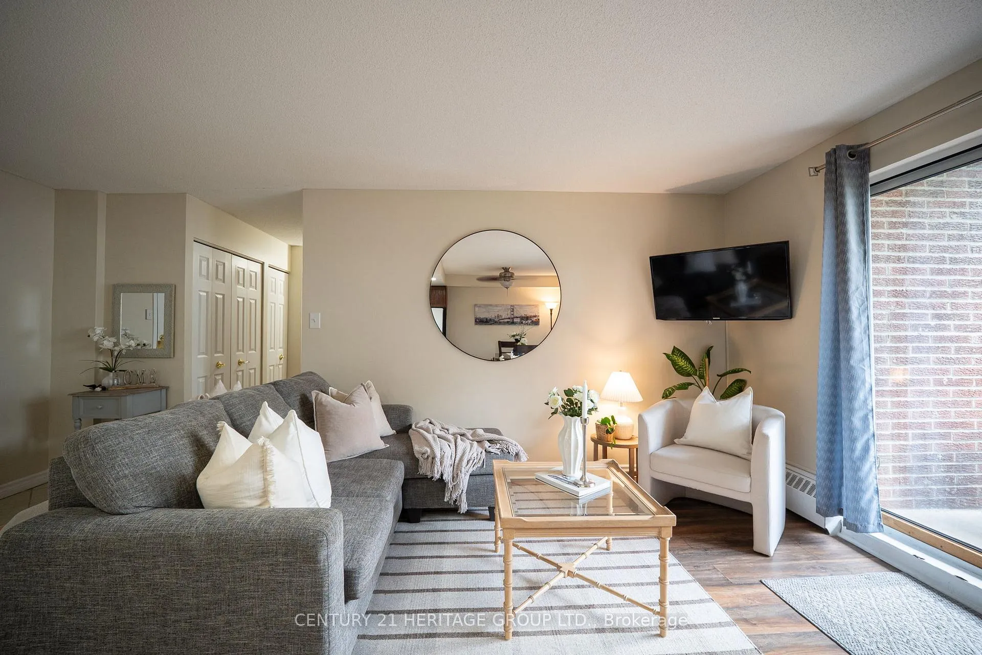 Photo 8 of Unit 203, 648 Grey Street, Brantford, Echo Place — HOMEH