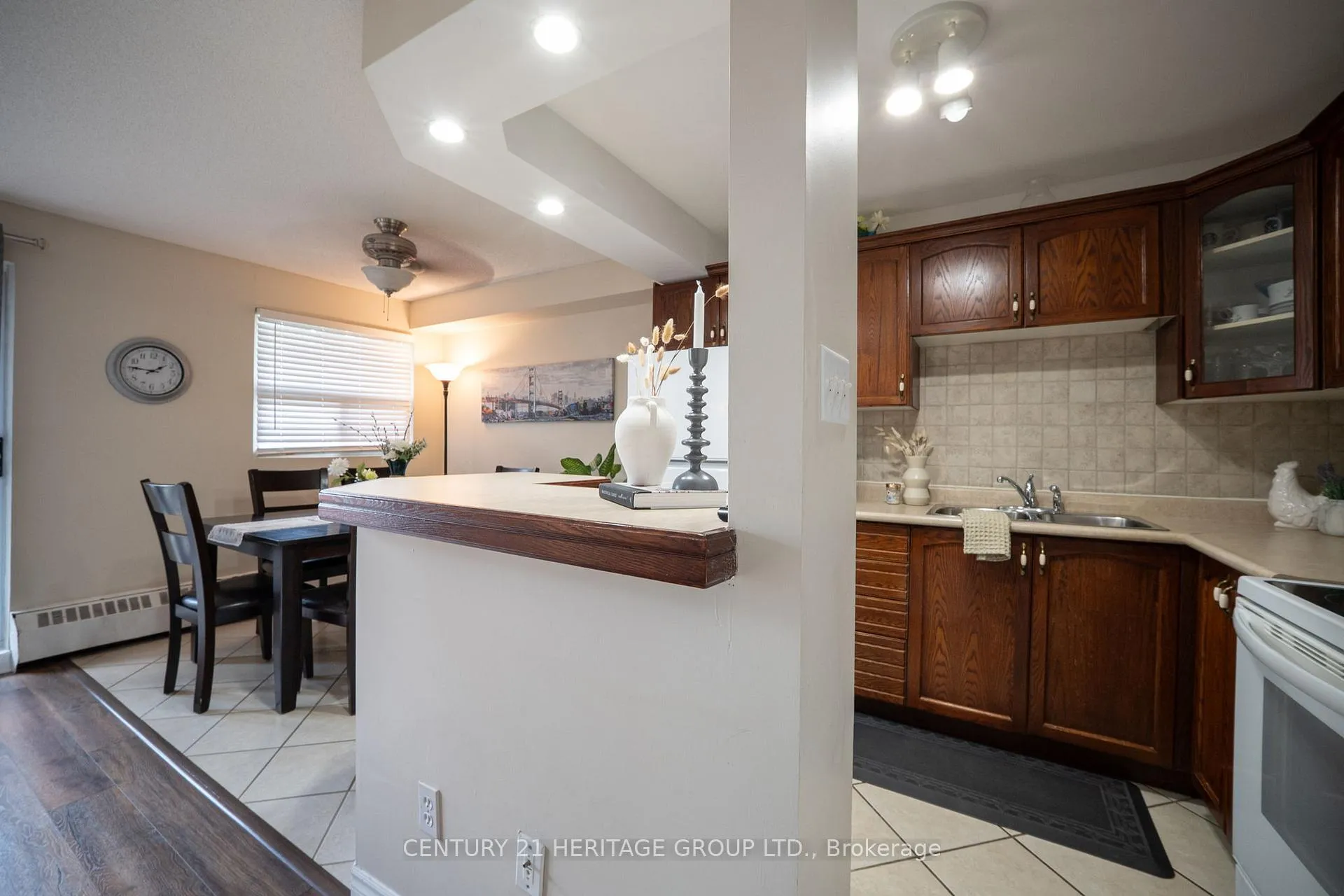 Photo 16 of Unit 203, 648 Grey Street, Brantford, Echo Place — HOMEH