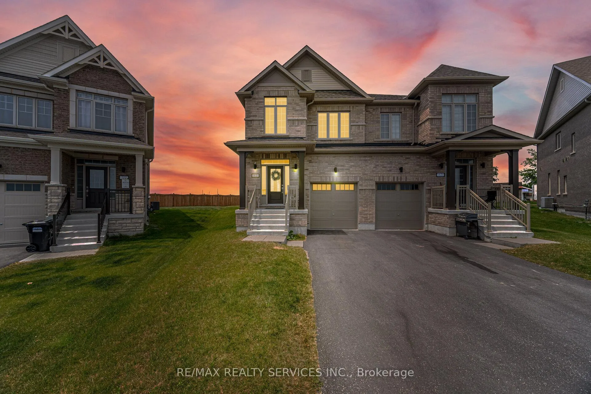 Photo 4 of 61 Kirkwood Way, Barrie, Rural Barrie Southeast — HOMEH