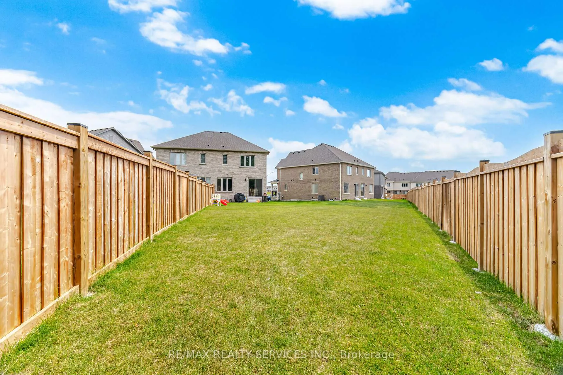 Photo 40 of 61 Kirkwood Way, Barrie, Rural Barrie Southeast — HOMEH