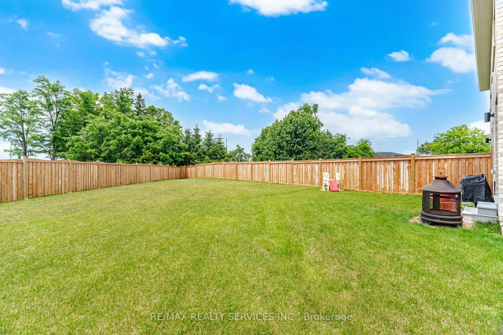 Photo 41 of 61 Kirkwood Way, Barrie, Rural Barrie Southeast — HOMEH