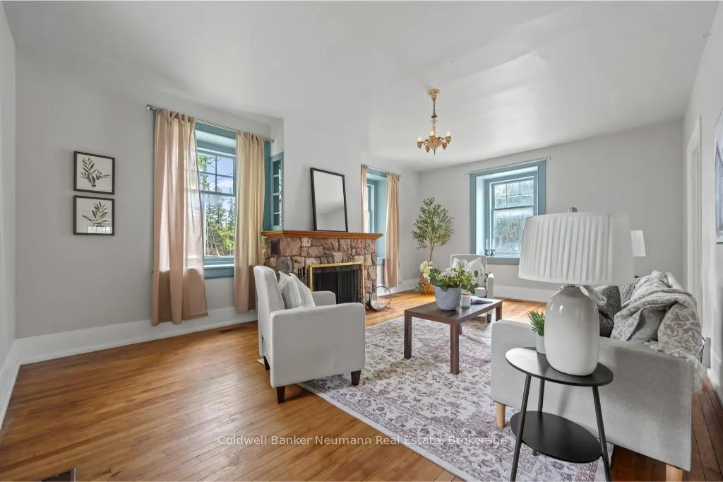 Photo 10 of 52 Brock Road S, Puslinch, Aberfoyle — HOMEH