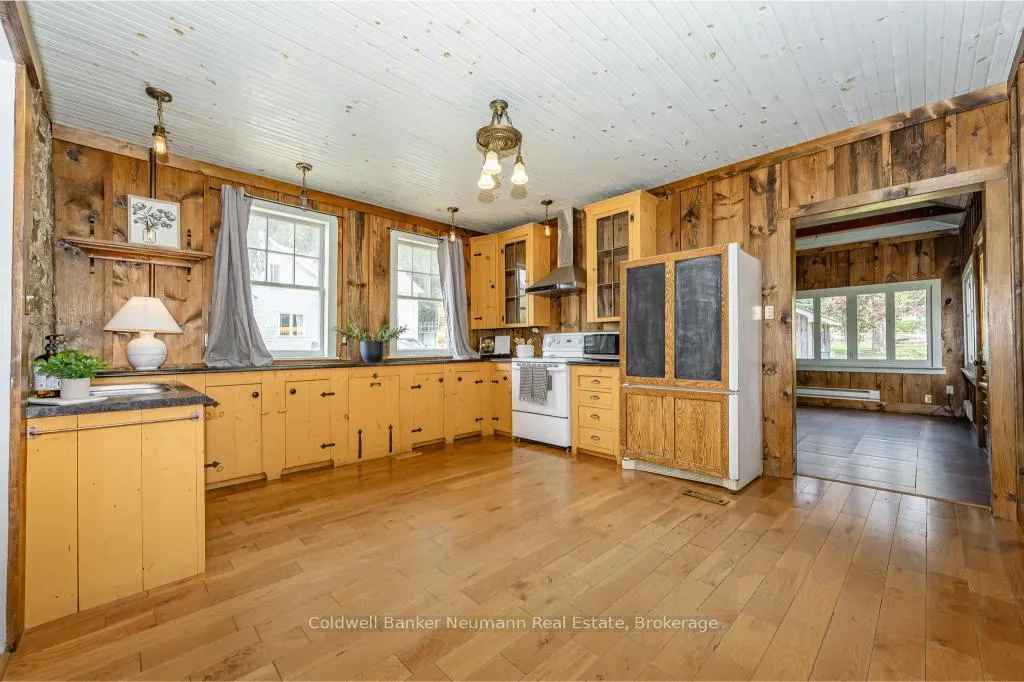 Photo 14 of 52 Brock Road S, Puslinch, Aberfoyle — HOMEH