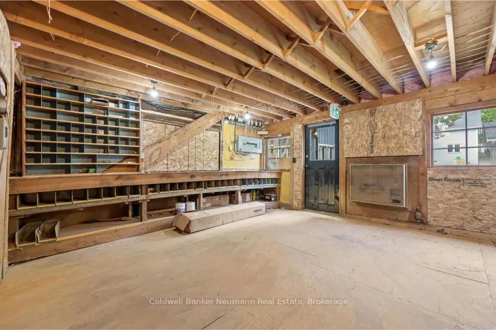 Photo 31 of 52 Brock Road S, Puslinch, Aberfoyle — HOMEH