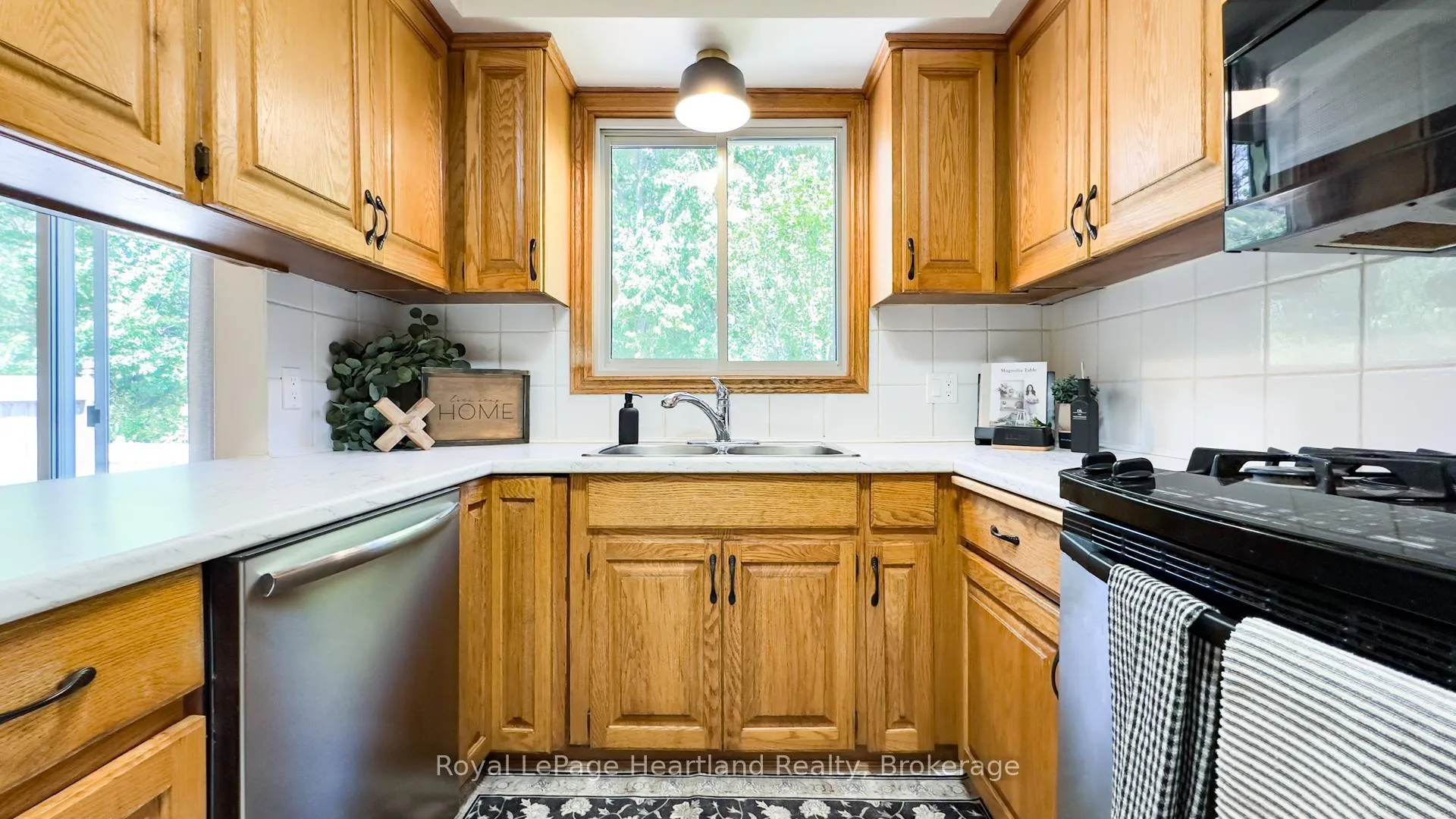 Photo 15 of 10 Bissett Court, Central Huron, Goderich — HOMEH