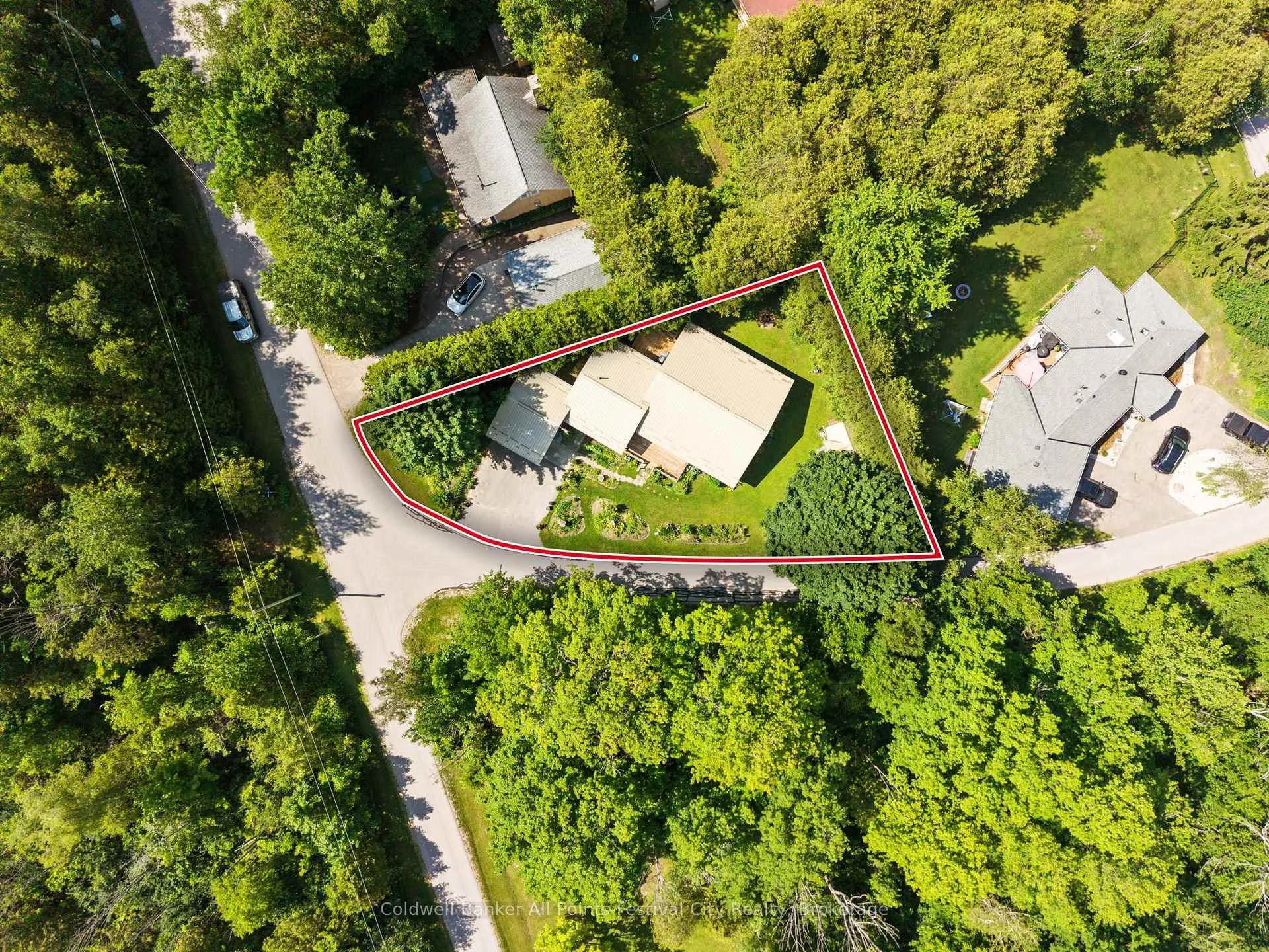 Photo 3 of 1 Ravine Park Road N, Goderich, Goderich (Town) — HOMEH