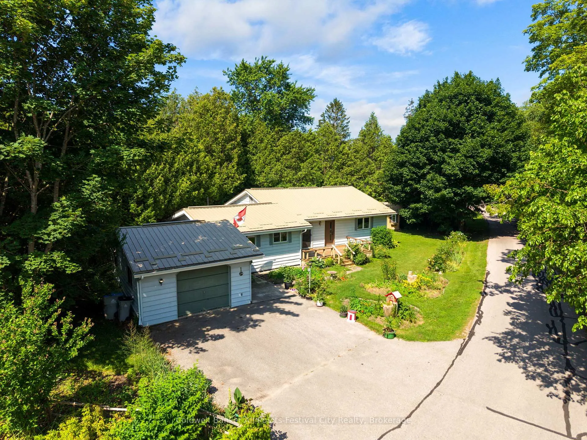 Photo 4 of 1 Ravine Park Road N, Goderich, Goderich (Town) — HOMEH