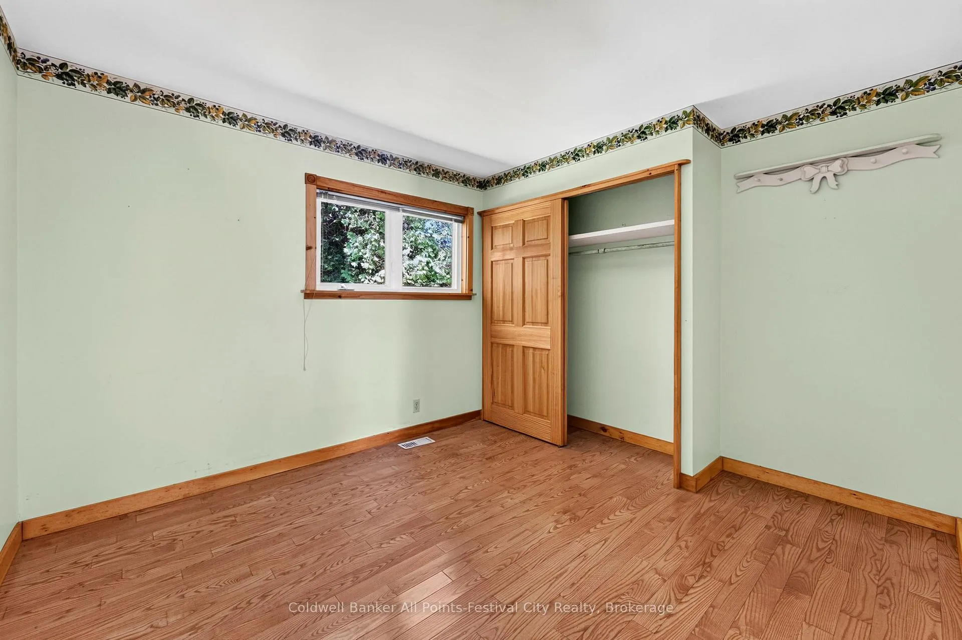 Photo 14 of 1 Ravine Park Road N, Goderich, Goderich (Town) — HOMEH