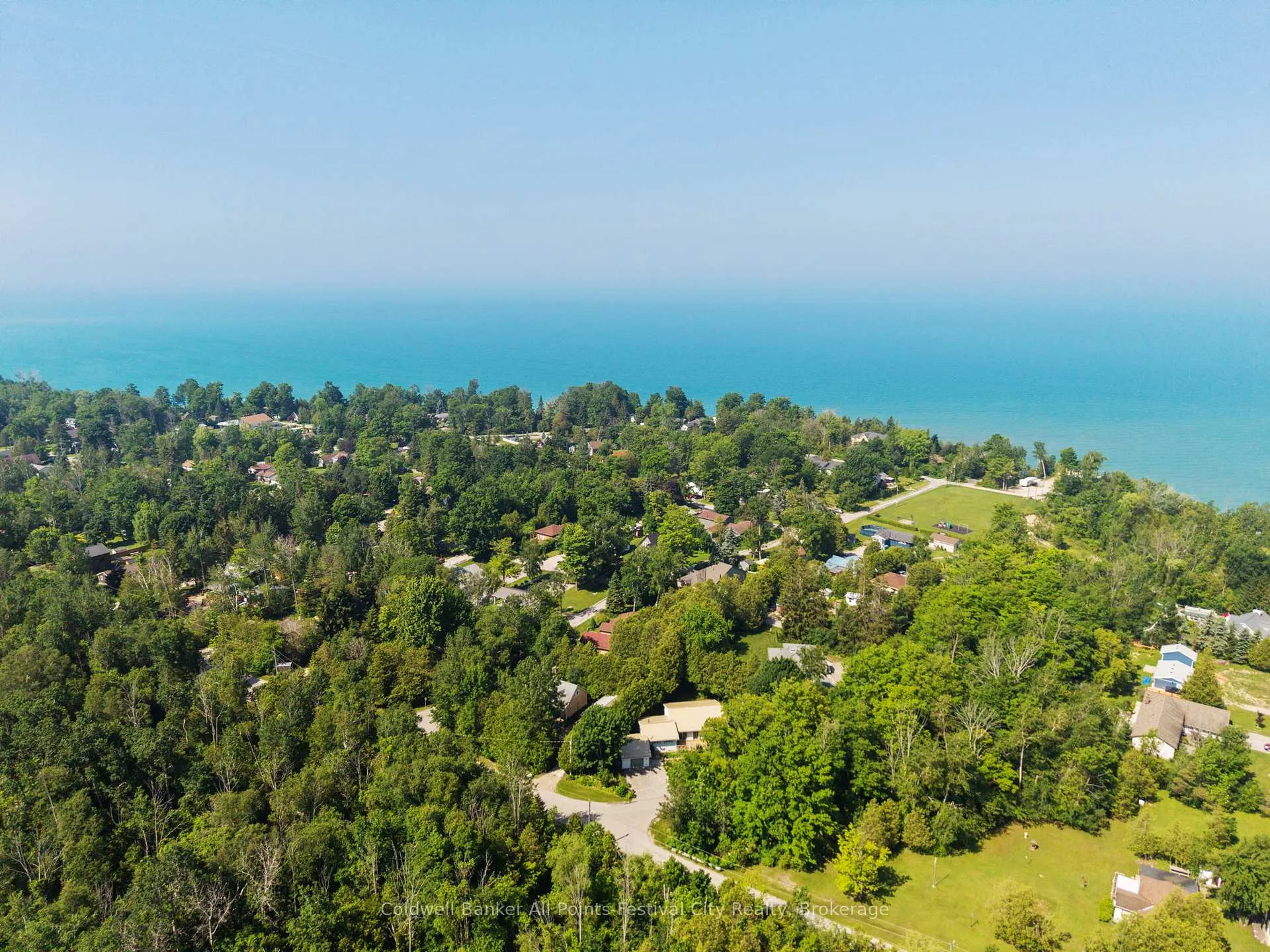 Photo 36 of 1 Ravine Park Road N, Goderich, Goderich (Town) — HOMEH