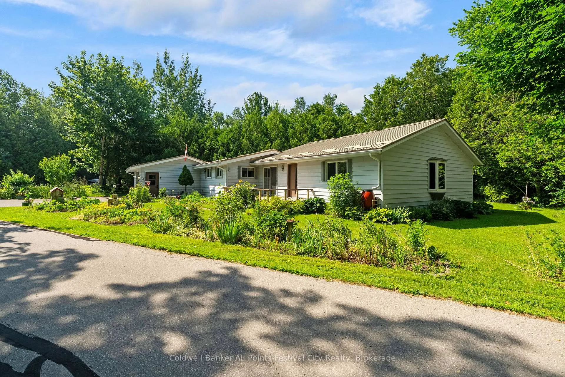 Photo 38 of 1 Ravine Park Road N, Goderich, Goderich (Town) — HOMEH