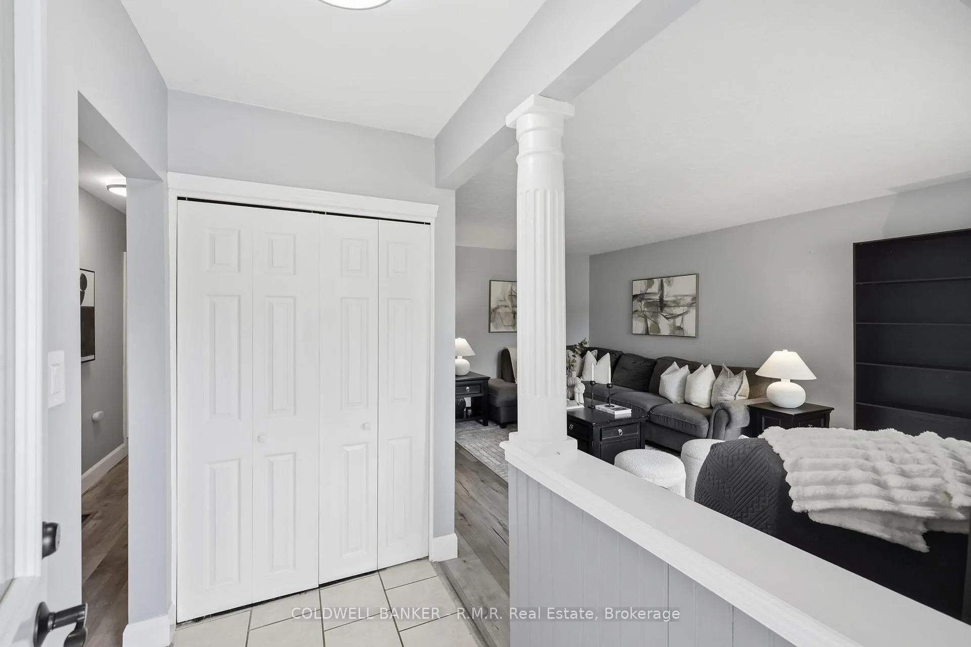 Photo 5 of 7 Summerfield Court, Clarington, Bowmanville — HOMEH