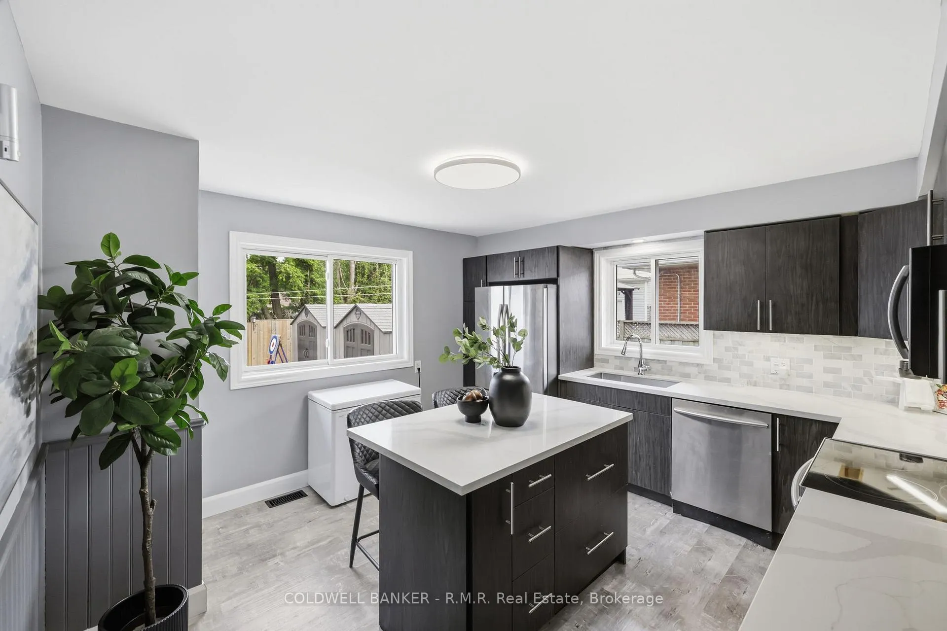 Photo 10 of 7 Summerfield Court, Clarington, Bowmanville — HOMEH