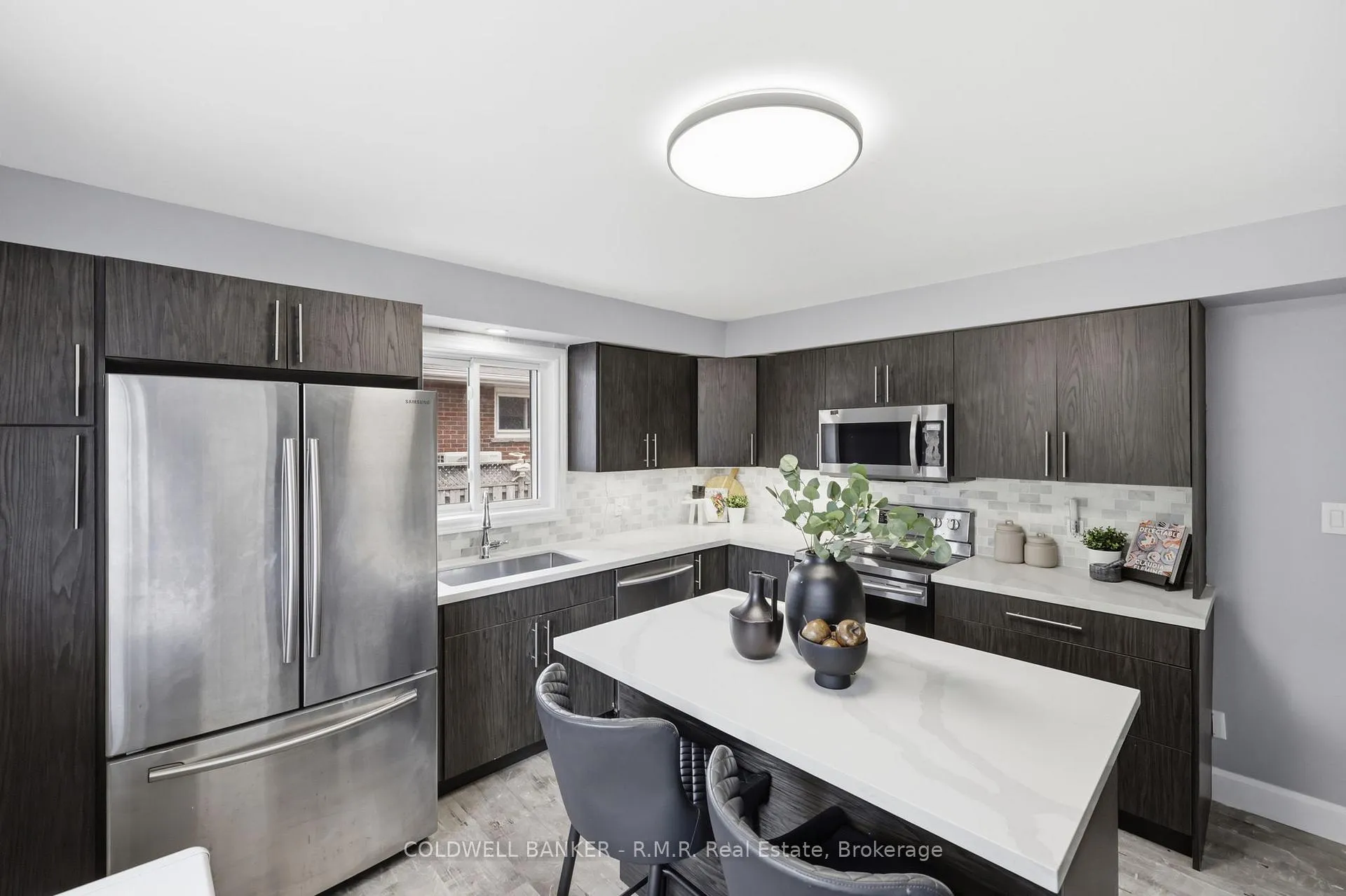 Photo 11 of 7 Summerfield Court, Clarington, Bowmanville — HOMEH