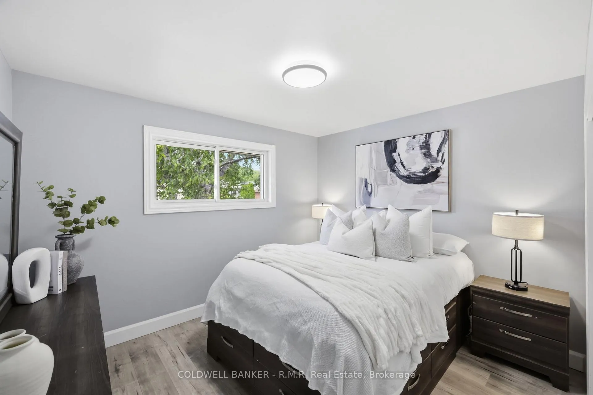 Photo 12 of 7 Summerfield Court, Clarington, Bowmanville — HOMEH