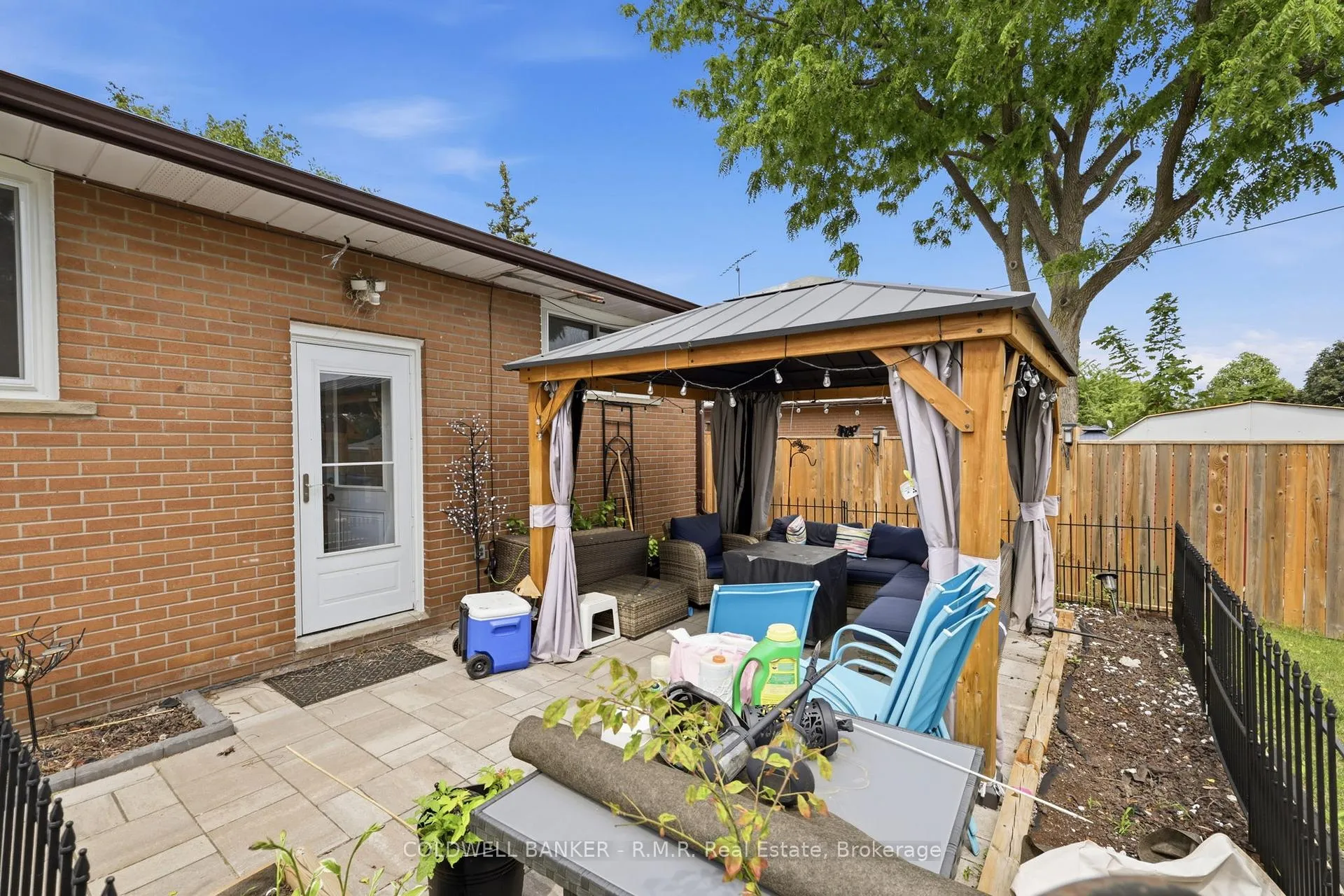 Photo 19 of 7 Summerfield Court, Clarington, Bowmanville — HOMEH