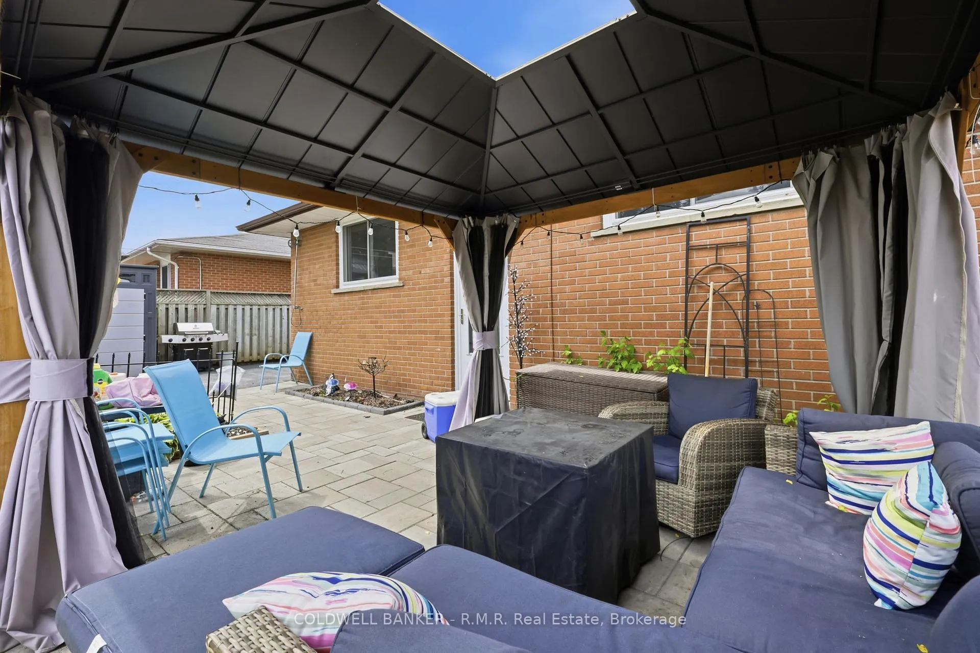 Photo 22 of 7 Summerfield Court, Clarington, Bowmanville — HOMEH