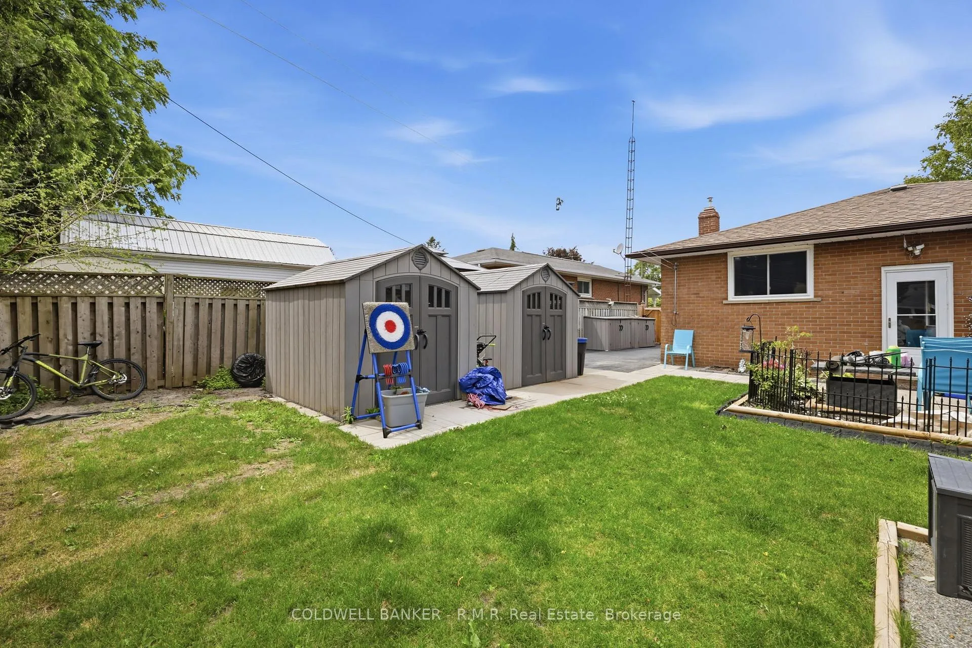 Photo 26 of 7 Summerfield Court, Clarington, Bowmanville — HOMEH