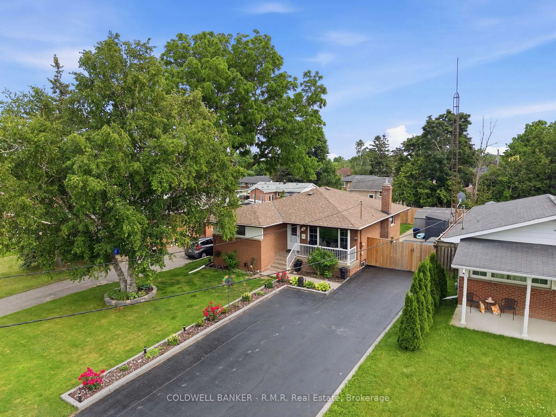 Photo 31 of 7 Summerfield Court, Clarington, Bowmanville — HOMEH