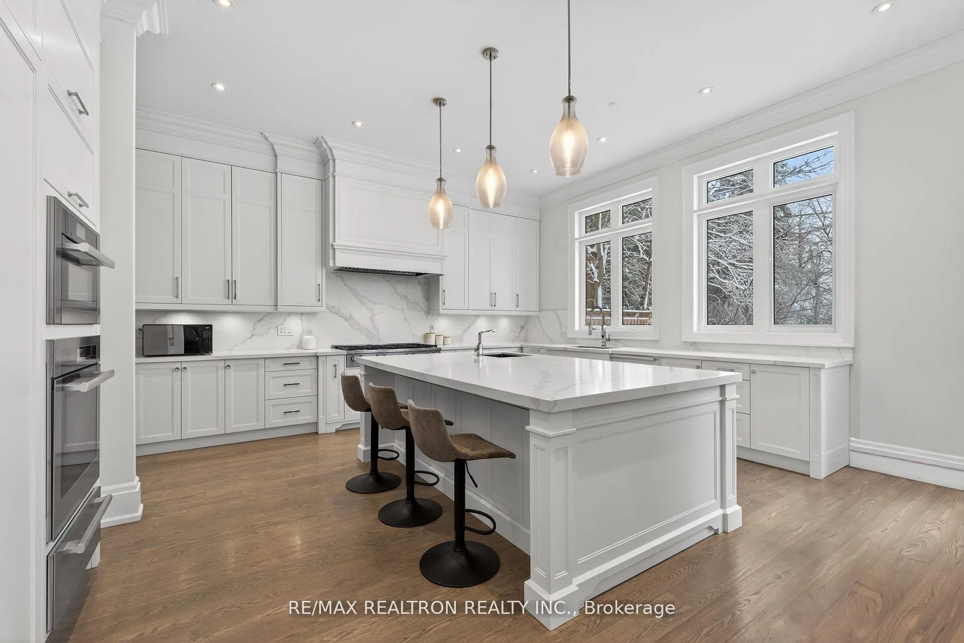 Photo 13 of 27 Laureleaf Road, Markham, Bayview Glen — HOMEH