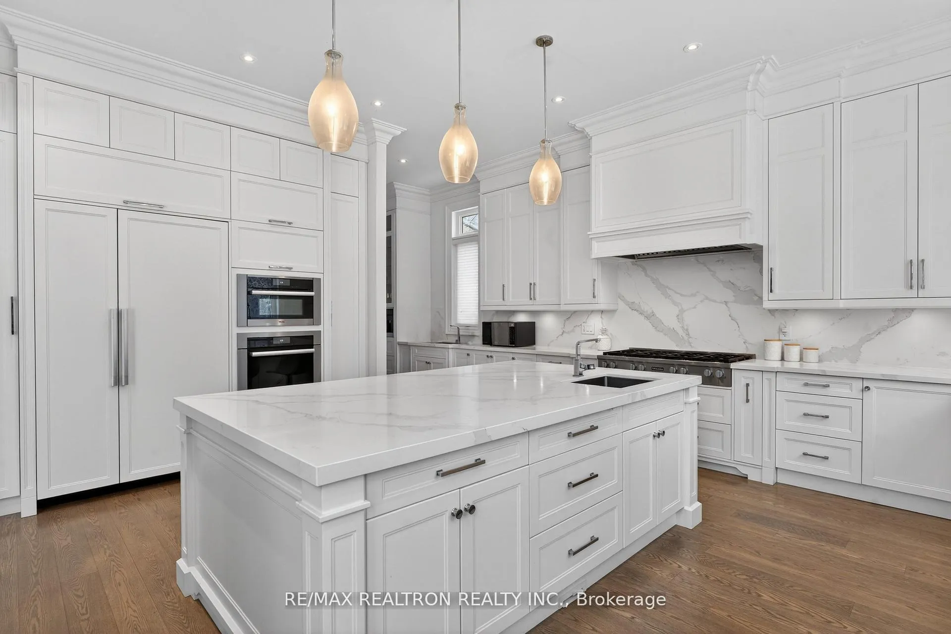 Photo 14 of 27 Laureleaf Road, Markham, Bayview Glen — HOMEH