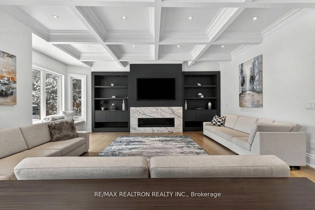 Photo 29 of 27 Laureleaf Road, Markham, Bayview Glen — HOMEH
