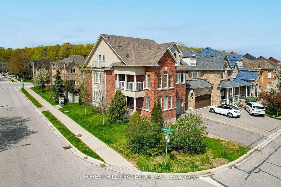 Photo 3 of 92 Seabreeze Avenue, Vaughan, Patterson — HOMEH
