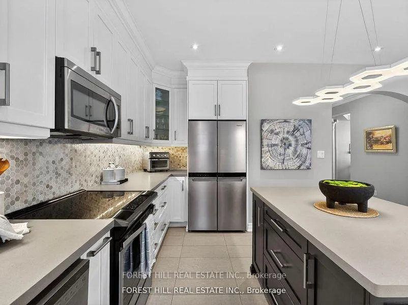Photo 12 of 92 Seabreeze Avenue, Vaughan, Patterson — HOMEH