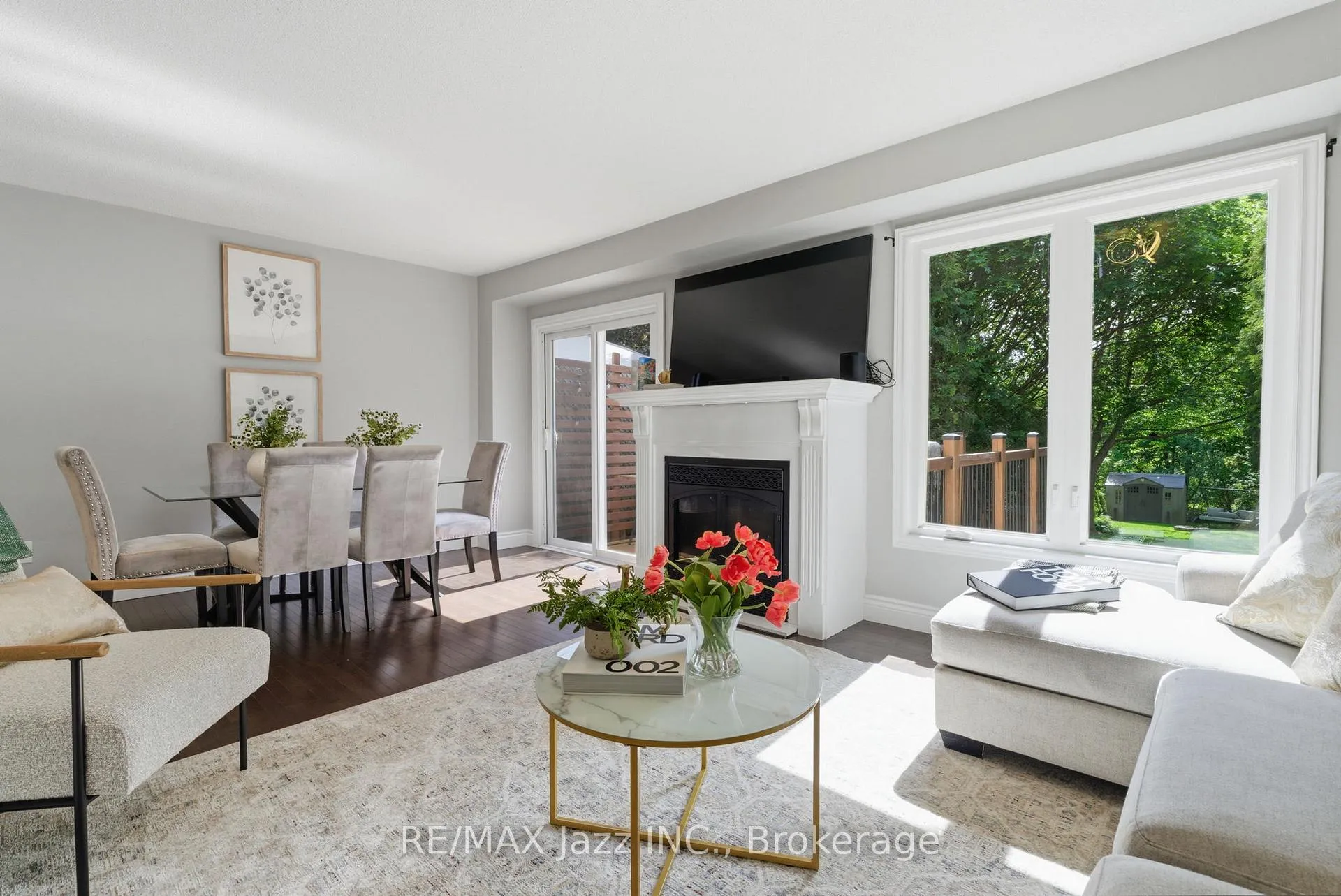 Photo 9 of 555 Cobblehill Drive, Oshawa, Pinecrest — HOMEH