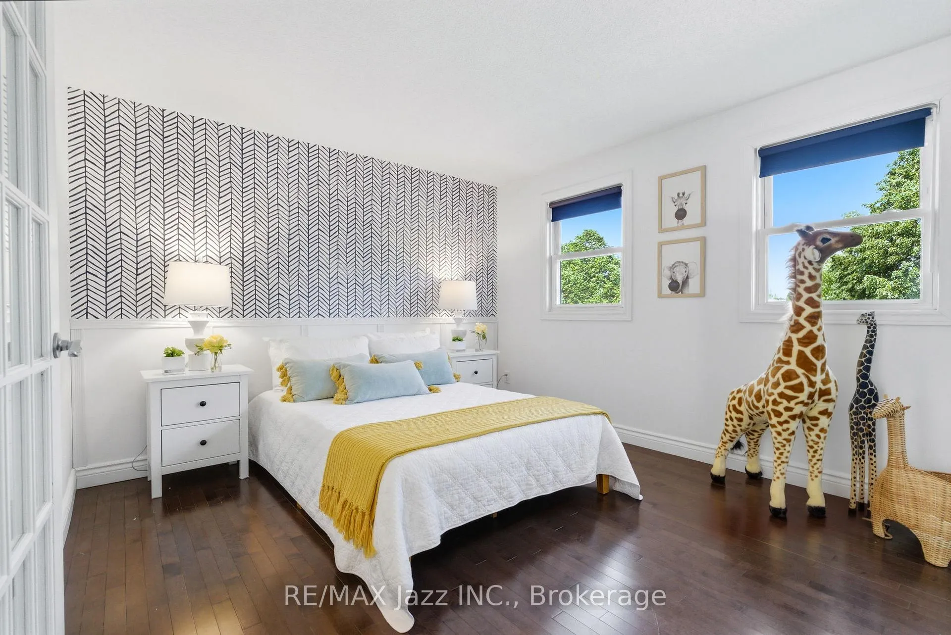Photo 17 of 555 Cobblehill Drive, Oshawa, Pinecrest — HOMEH