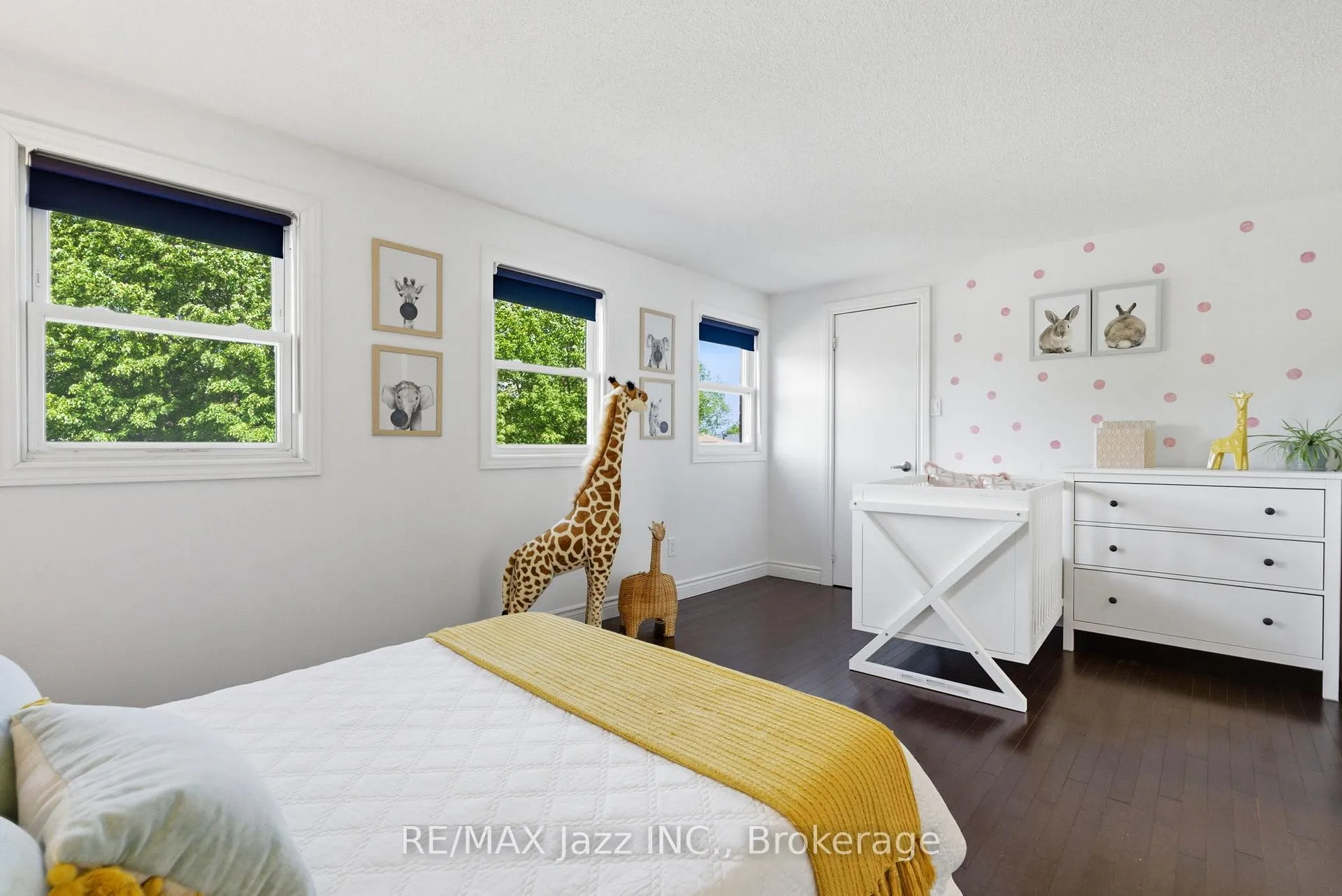 Photo 19 of 555 Cobblehill Drive, Oshawa, Pinecrest — HOMEH