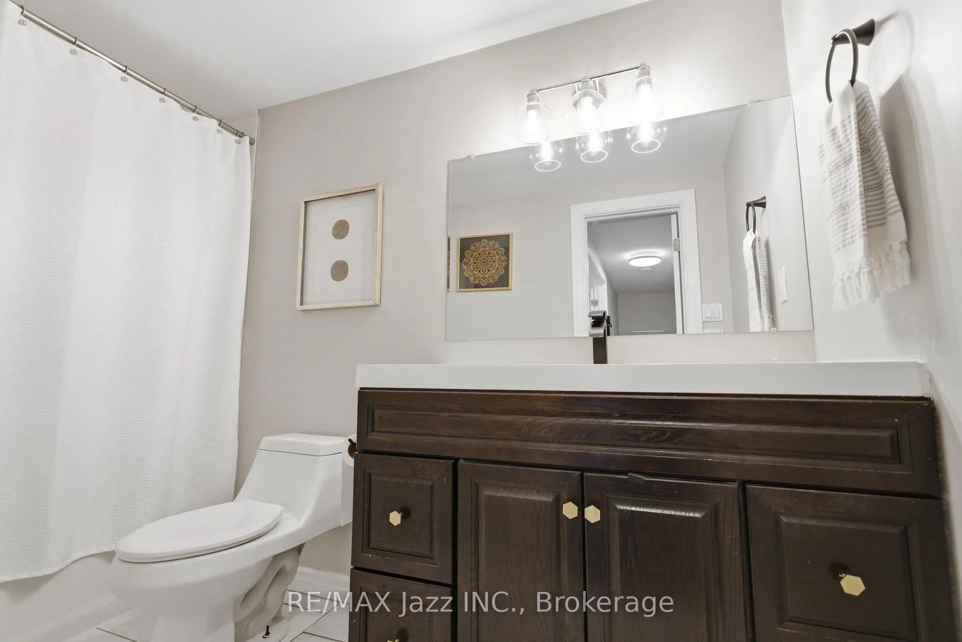 Photo 21 of 555 Cobblehill Drive, Oshawa, Pinecrest — HOMEH
