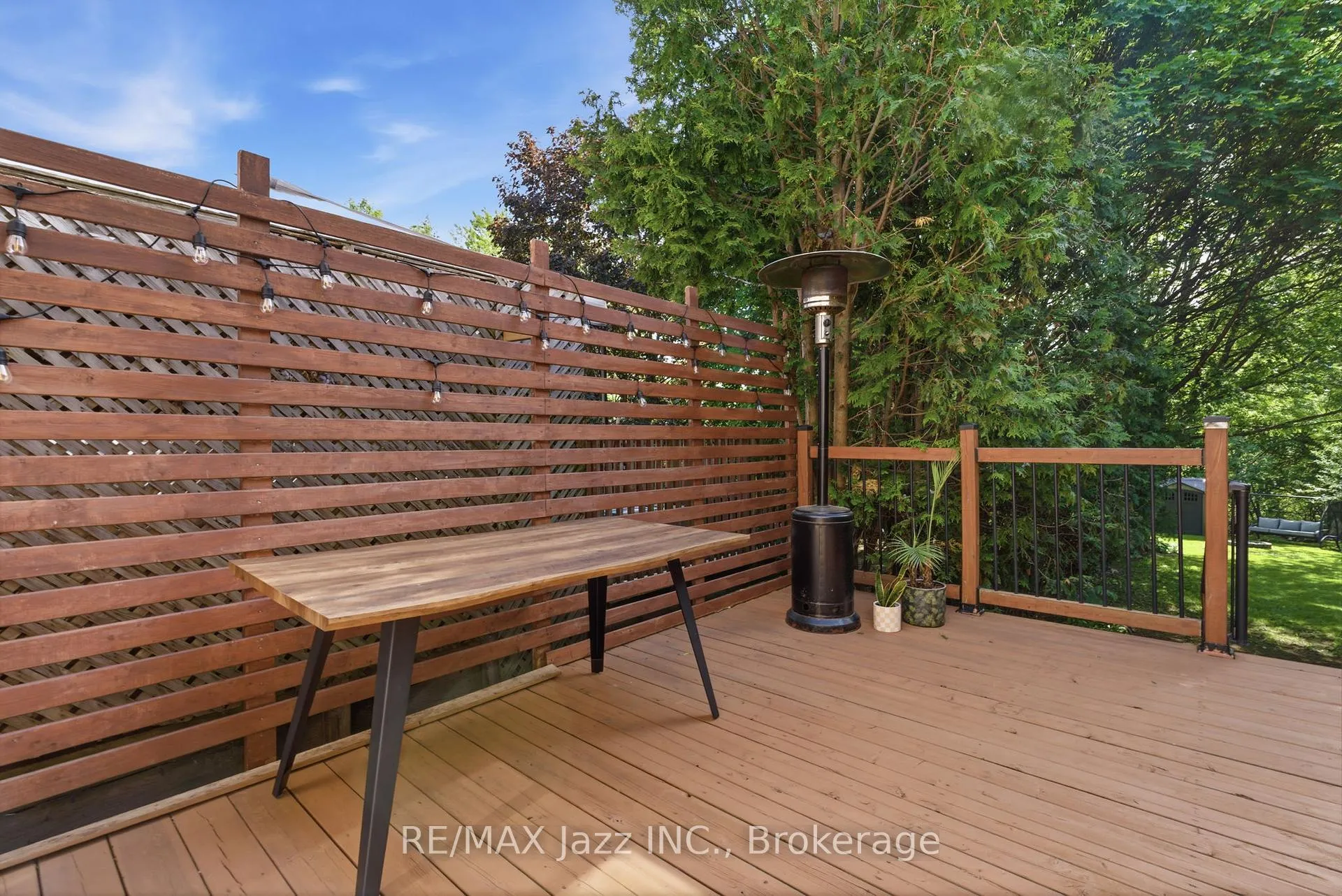 Photo 35 of 555 Cobblehill Drive, Oshawa, Pinecrest — HOMEH