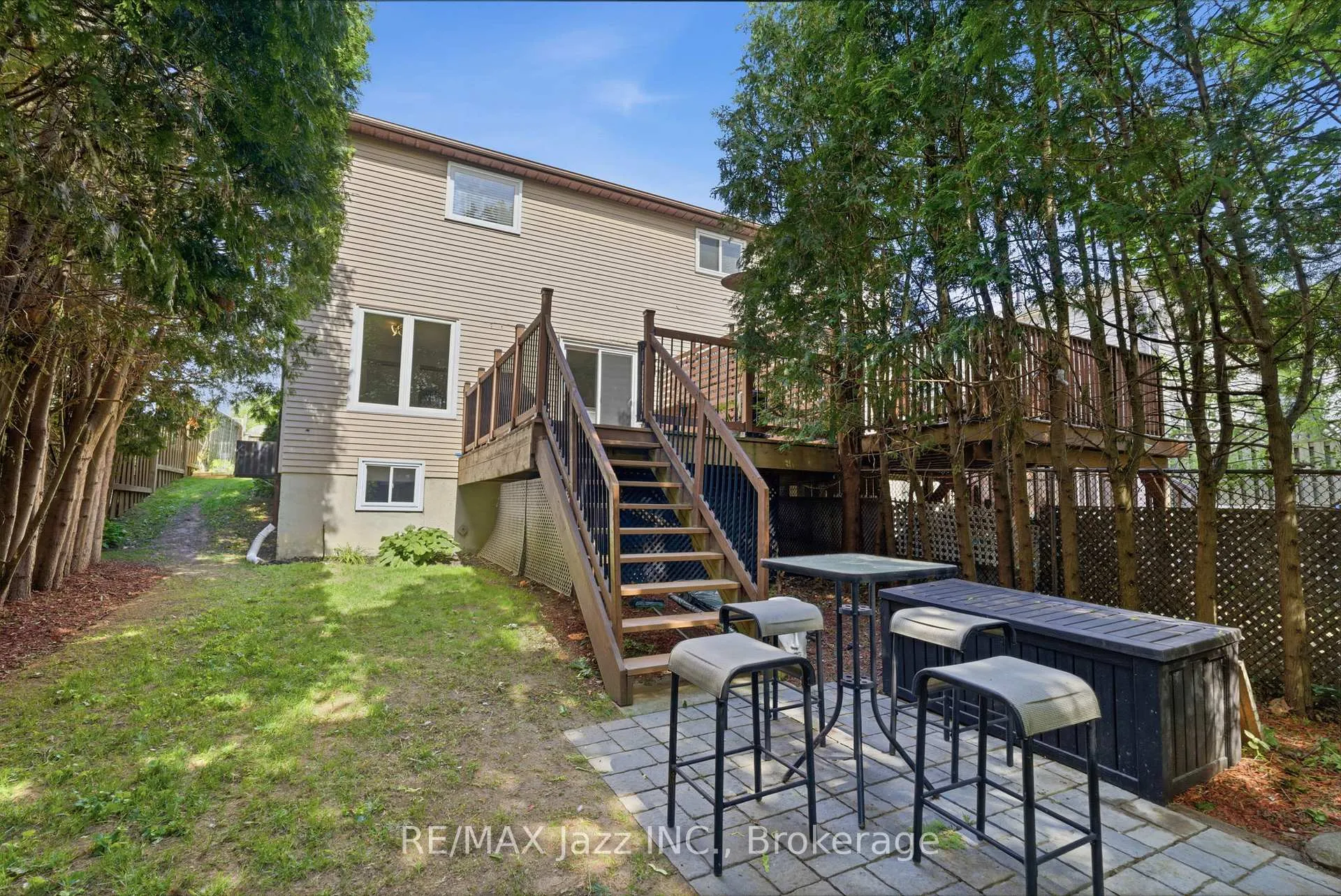 Photo 37 of 555 Cobblehill Drive, Oshawa, Pinecrest — HOMEH